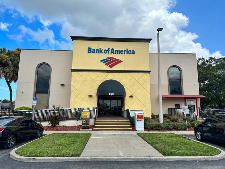 2600 E Bay Dr, Largo, FL for sale - Building Photo - Image 1 of 9