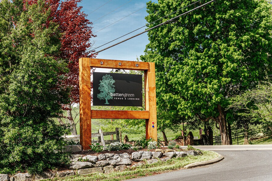 1329 Commerce Rd, Staunton, VA à vendre - Photo du bâtiment - Image 3 de 70