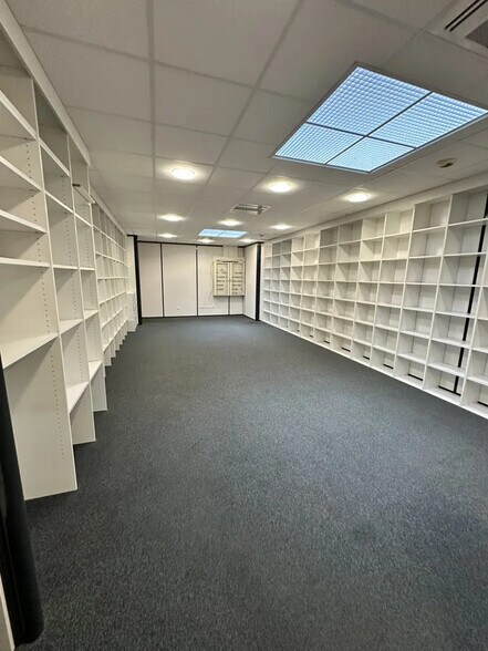 Bureau dans Angers à louer - Photo intérieure - Image 2 de 7