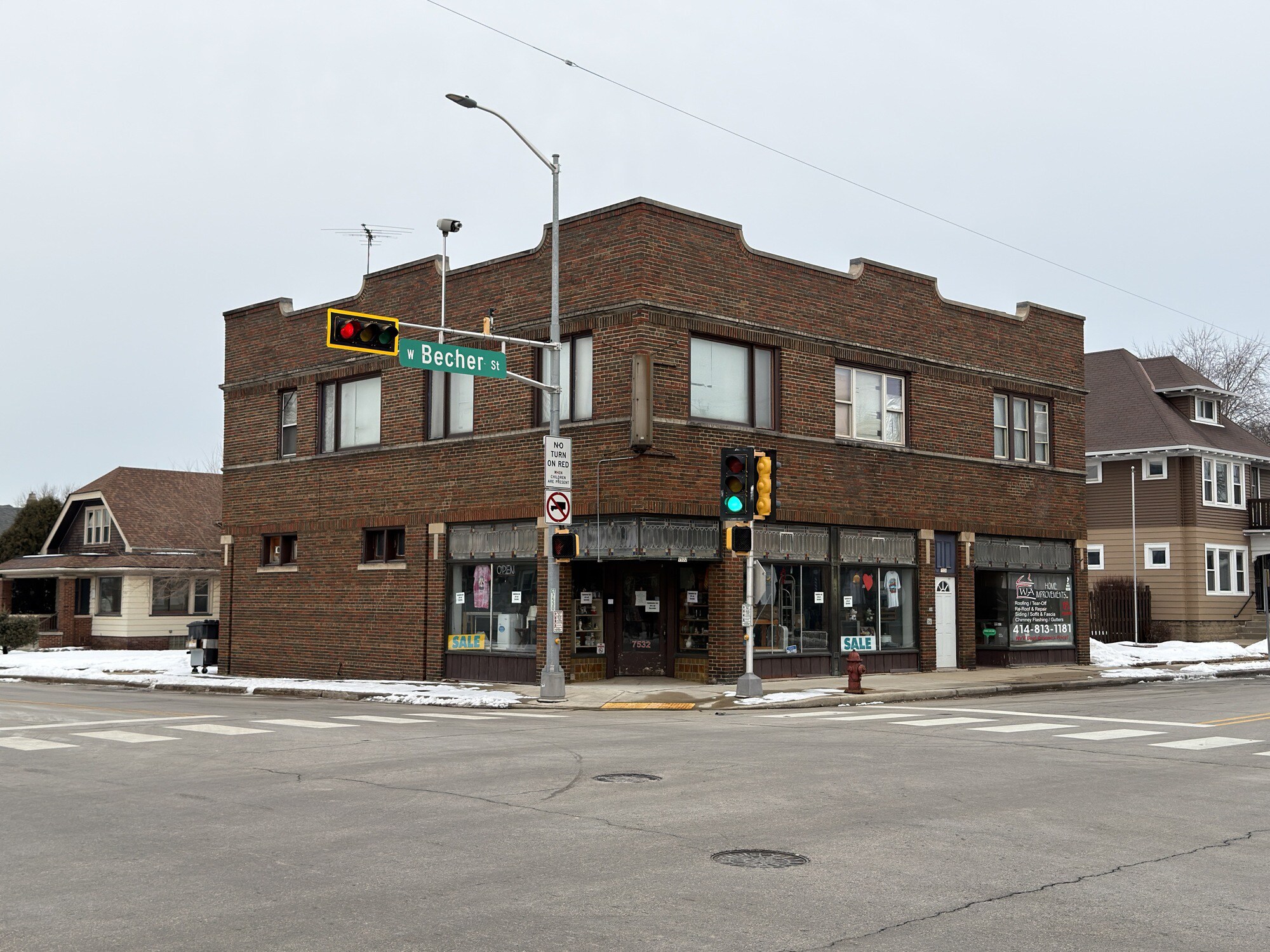 7528 W Becher St, West Allis, WI for sale Primary Photo- Image 1 of 2