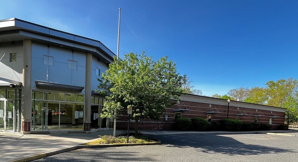 3310 State Route 66, Neptune, NJ for lease - Building Photo - Image 2 of 5