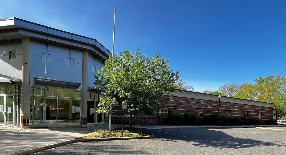 3310 State Route 66, Neptune, NJ à louer - Photo du bâtiment - Image 2 de 5