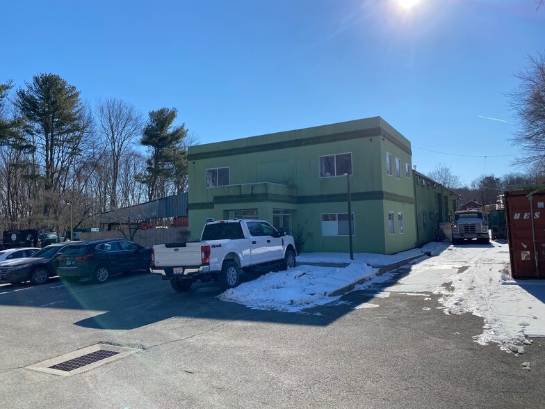 154 Route 202, Somers Township, NY à vendre - Photo du bâtiment - Image 3 de 3