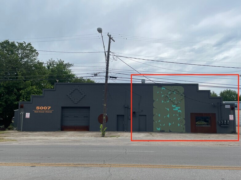 5005 E Cesar Chavez St, Austin, TX à louer - Photo du bâtiment - Image 1 de 4