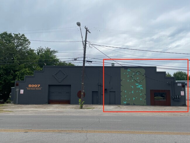 More details for 5005 E Cesar Chavez St, Austin, TX - Industrial for Lease