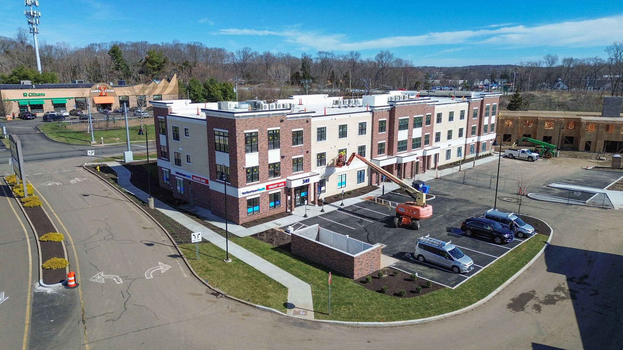 349 E Main St, Branford, CT for lease Interior Photo- Image 1 of 11