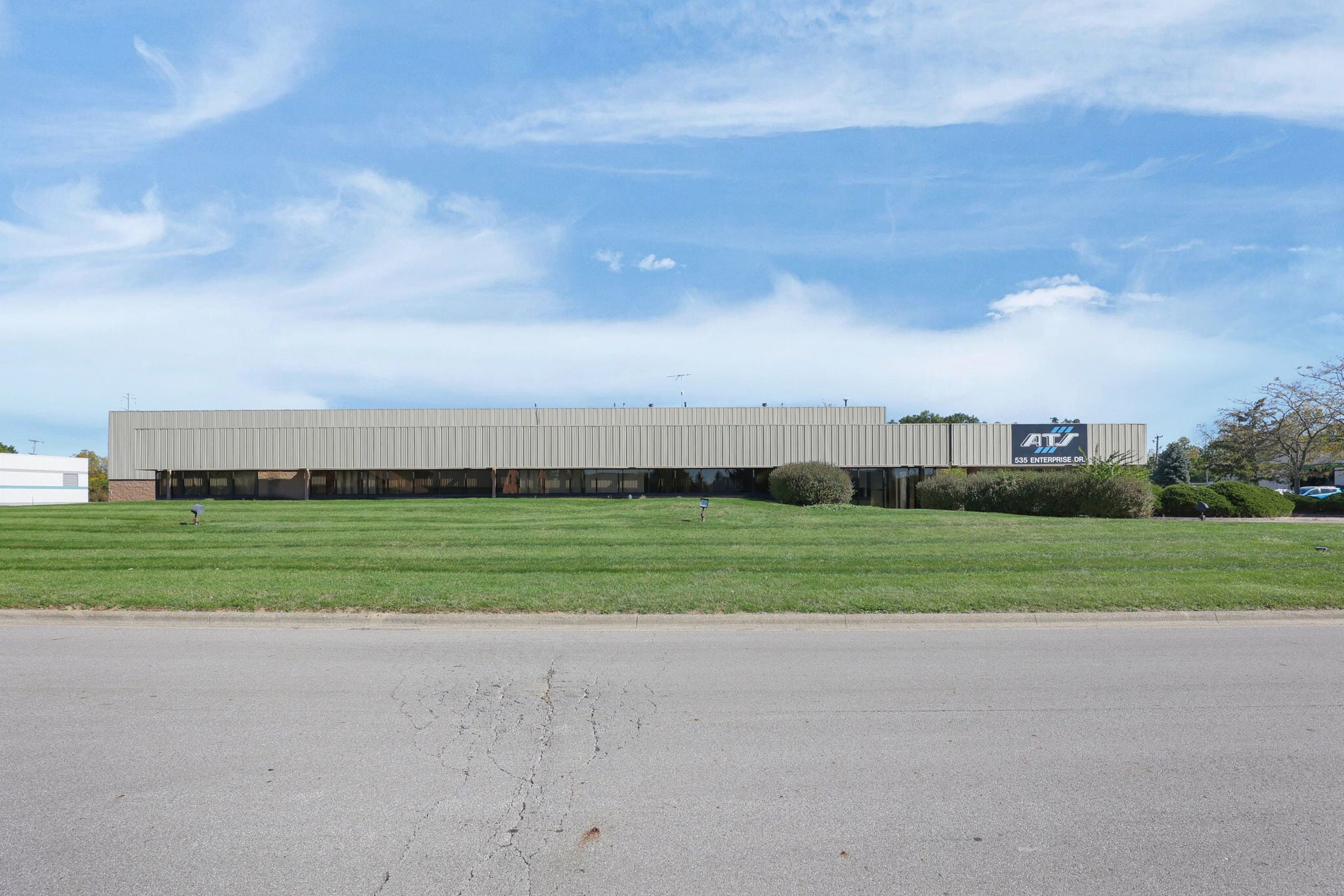 535 Enterprise Dr, Lewis Center, OH for lease Building Photo- Image 1 of 6