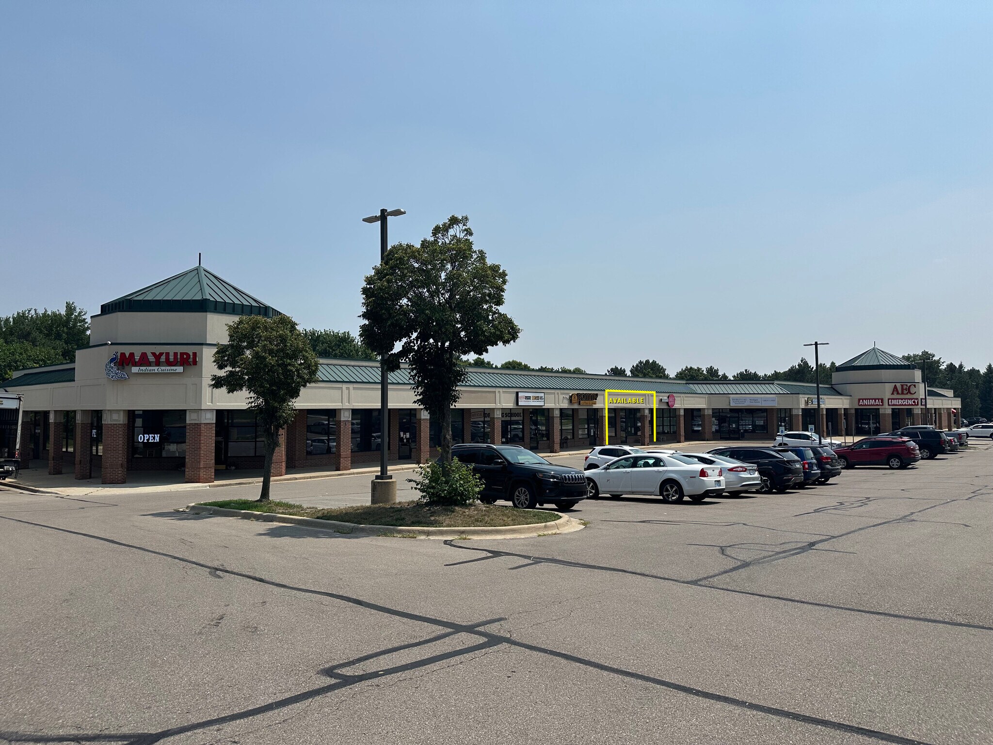 224-278 E Auburn Rd, Rochester Hills, MI for lease Building Photo- Image 1 of 10