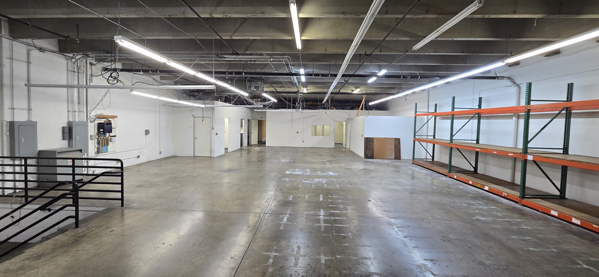 3499 S Main St, Los Angeles, CA for lease Interior Photo- Image 1 of 5