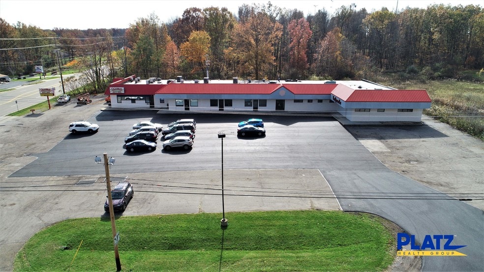 5511 Silica Rd, Youngstown, OH for lease - Building Photo - Image 1 of 13