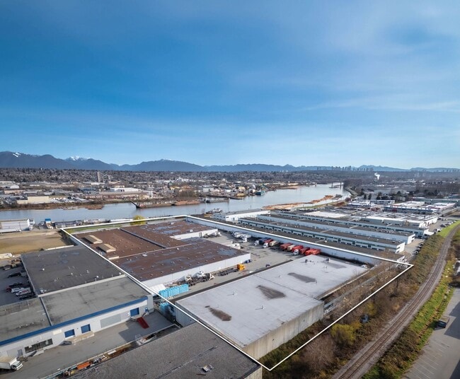 Plus de détails pour 11480 River Rd, Richmond, BC - Terrain à louer