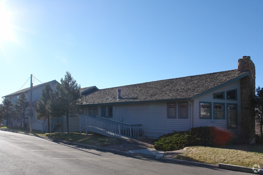 617 17th St, Colorado Springs, CO for lease - Building Photo - Image 3 of 8