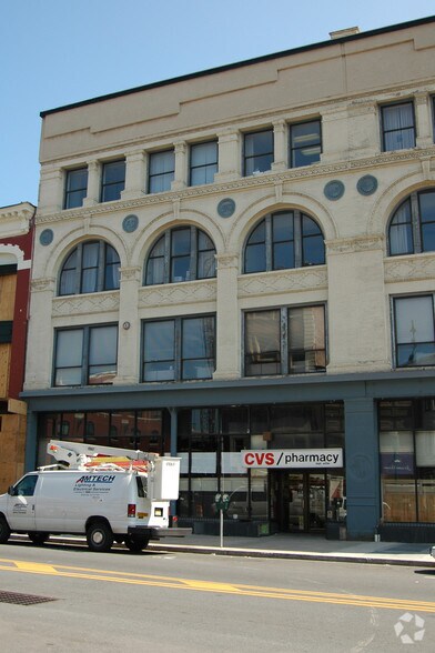 433 State St, Schenectady, NY for lease - Building Photo - Image 3 of 16