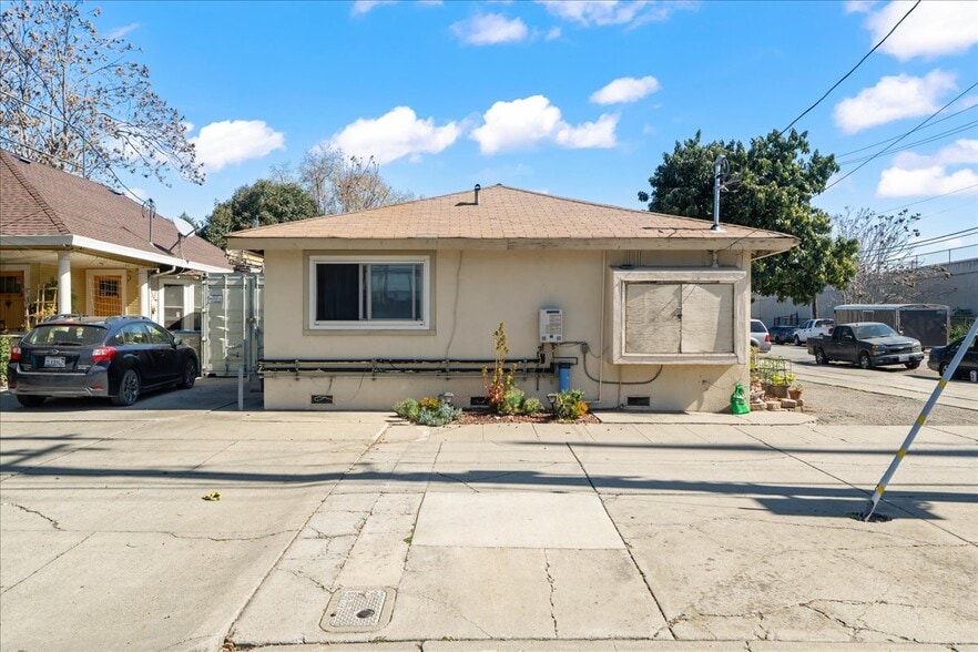 697 Hamline St, San Jose, CA for sale - Building Photo - Image 2 of 7