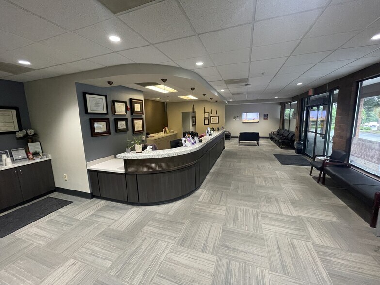 4103 Mercantile Dr, Lake Oswego, OR à louer - Photo intérieure - Image 2 de 3