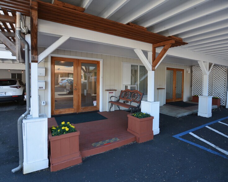 509 Magnolia Ave, Larkspur, CA à louer - Photo du bâtiment - Image 2 de 10