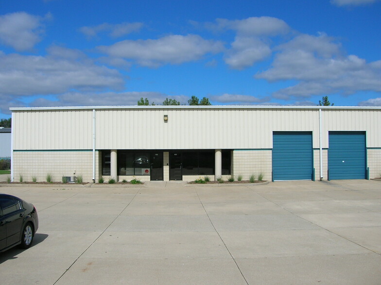 4325 N Mayflower Rd, South Bend, IN for lease - Building Photo - Image 2 of 11