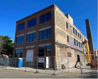 Plus de détails pour 212 E Mineral St, Milwaukee, WI - Industriel à vendre