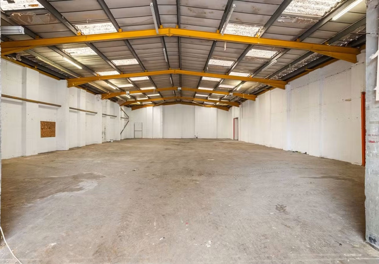 14 Felixstowe Rd, London for lease Interior Photo- Image 1 of 4