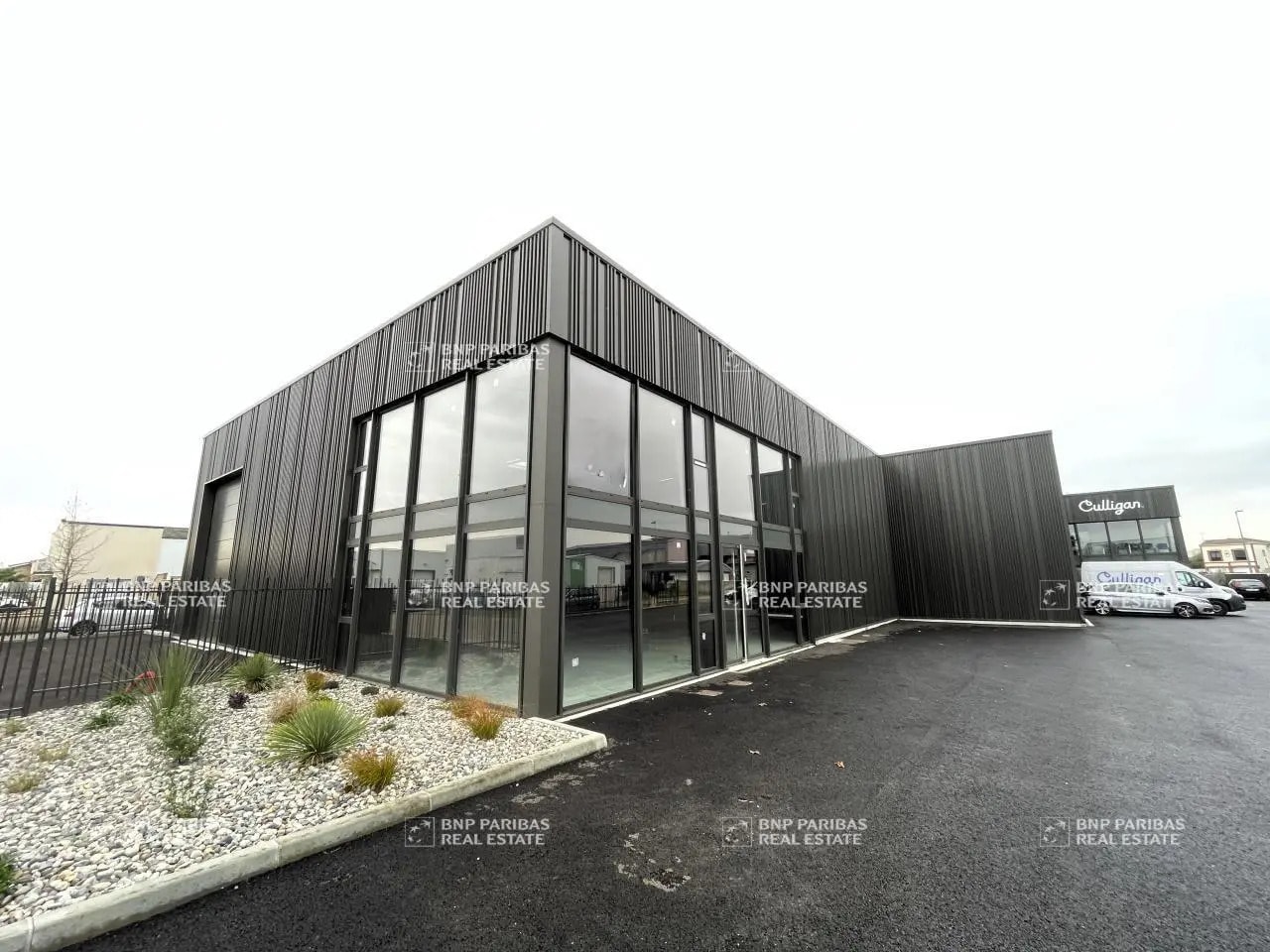 Office in Beauzelle for lease Primary Photo- Image 1 of 12