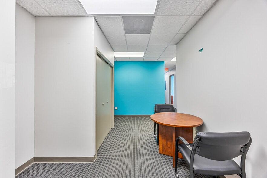 5500 Murrell Rd, Melbourne, FL à louer - Photo du bâtiment - Image 3 de 46