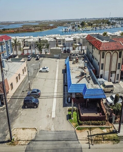 16232 Pacific Coast Hwy, Huntington Beach, CA for sale - Aerial - Image 3 of 15