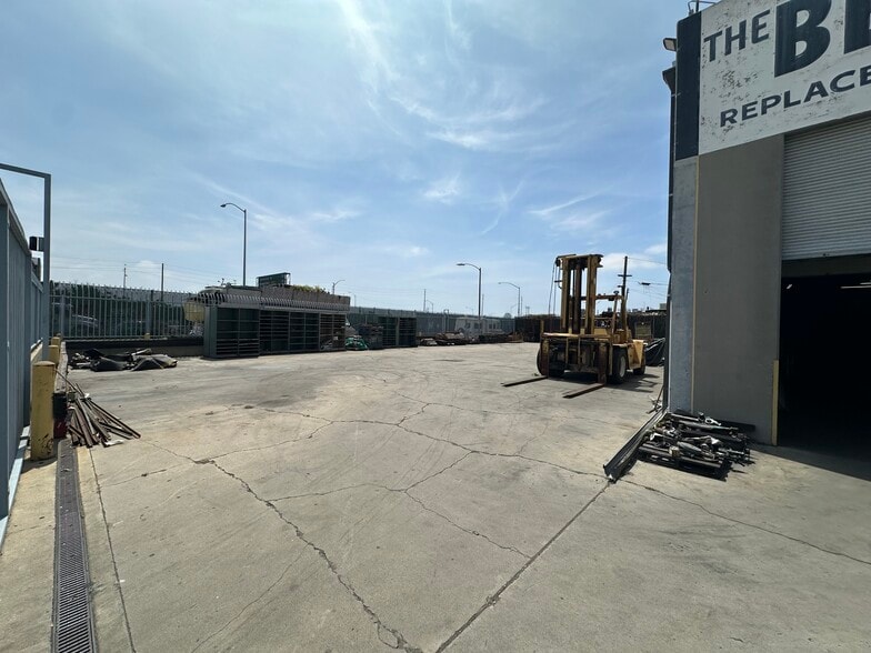 1240-1250 W 17th St, Long Beach, CA for lease - Building Photo - Image 2 of 8