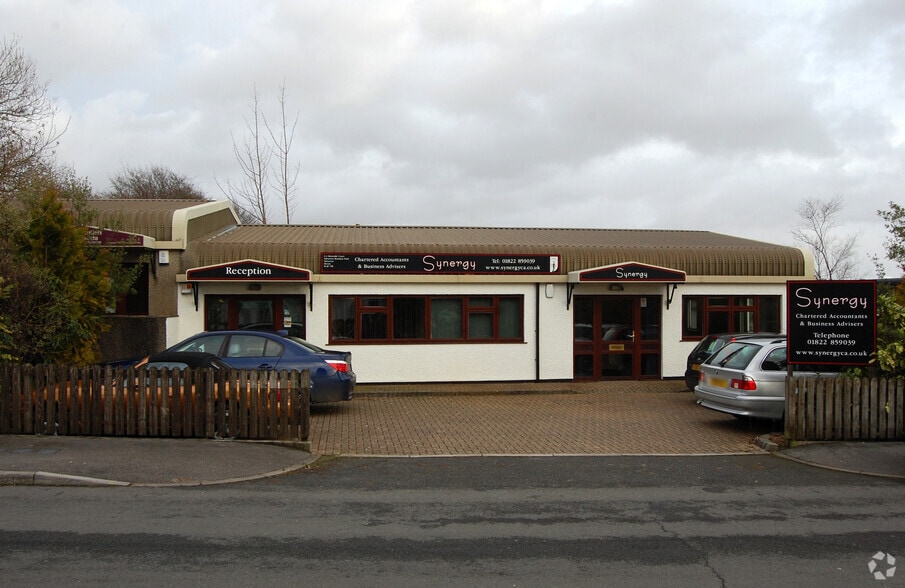 Moorside Ct, Crapstone for sale - Primary Photo - Image 1 of 7