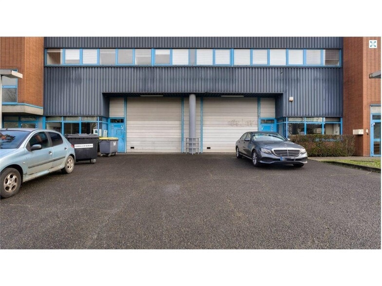 Flex in Villepinte for lease - Building Photo - Image 3 of 8