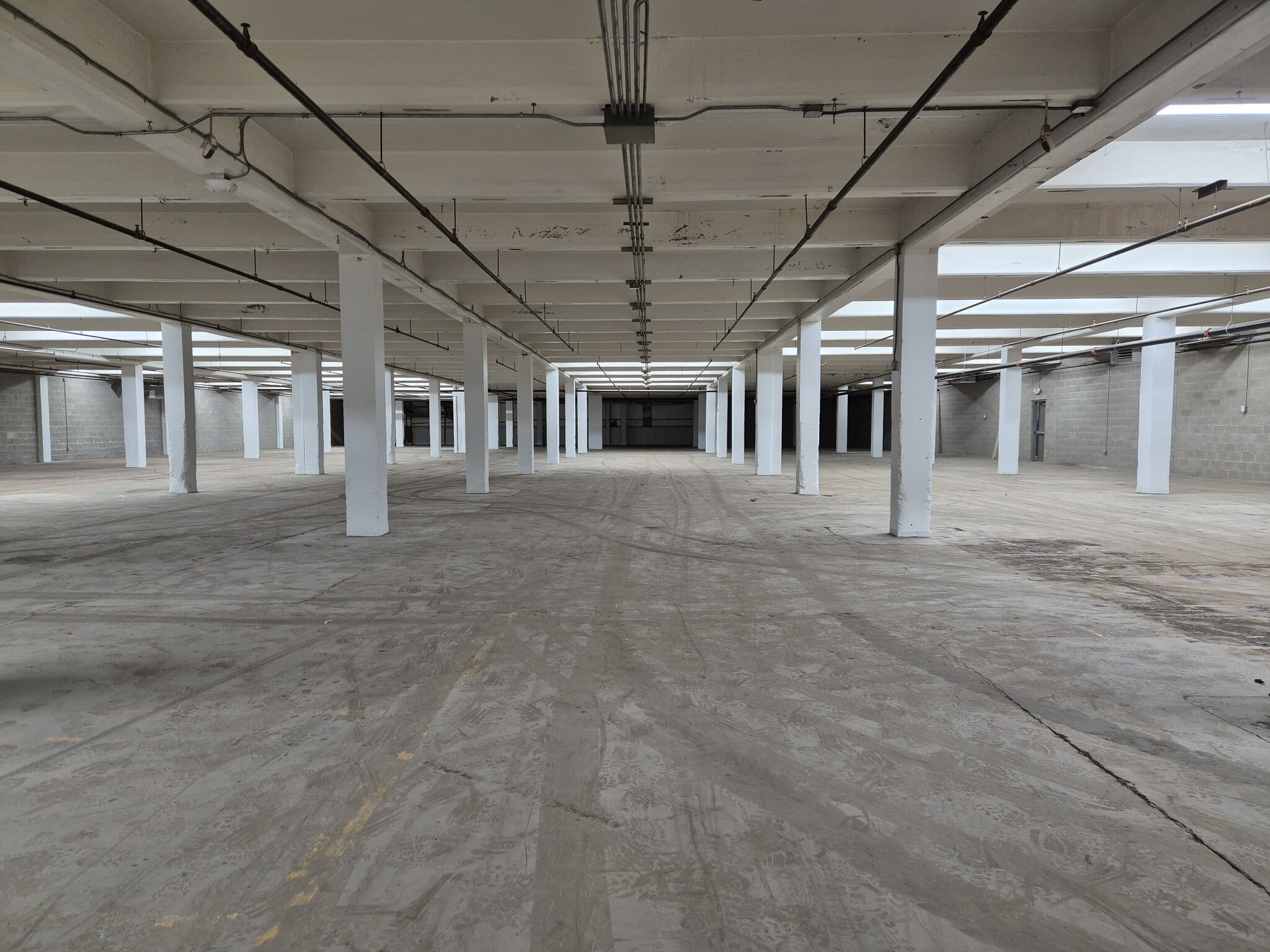 297 Getty Ave, Paterson, NJ à louer Photo intérieure- Image 1 de 3