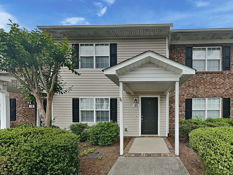 15-103 Wolf Creek Ln, Lillington, NC à vendre - Photo du bâtiment - Image 3 de 31