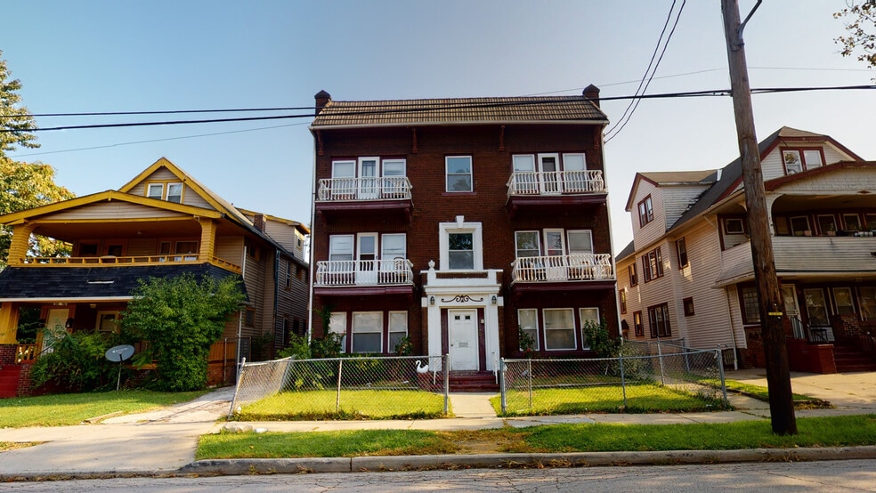 881 Eddy Rd, Cleveland, OH for sale - Primary Photo - Image 1 of 6