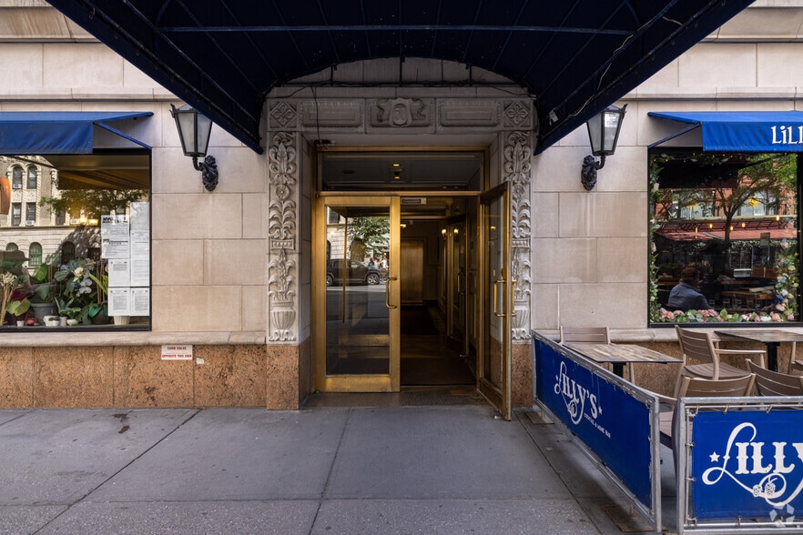 50-56 W 72nd St, New York, NY à louer - Photo du bâtiment - Image 3 de 4