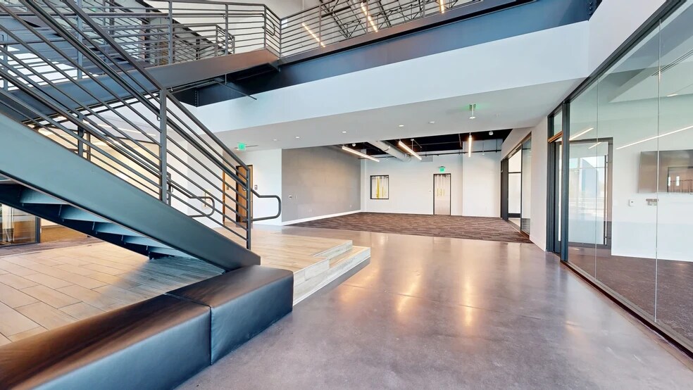 1500 S Raymond Ave, Fullerton, CA à vendre - Numérisation 3D de Matterport - Image 3 de 34