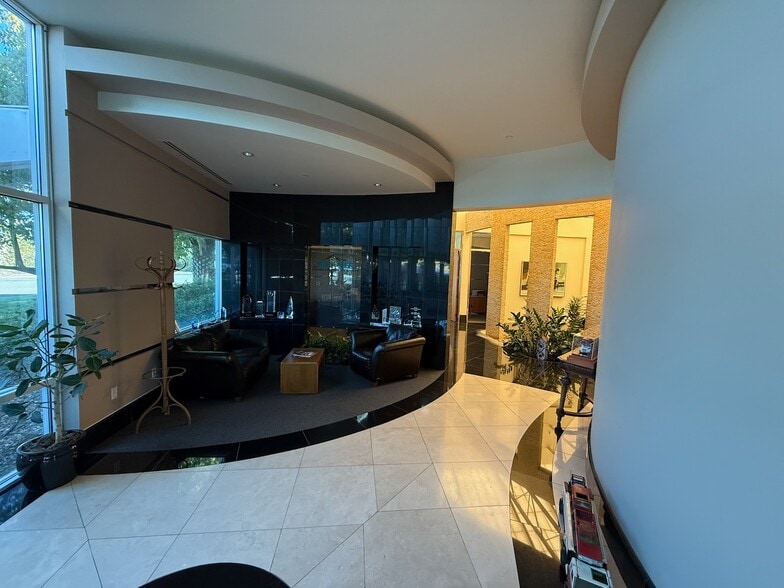 1140 Suncast Ln, El Dorado Hills, CA for sale - Building Photo - Image 3 of 13