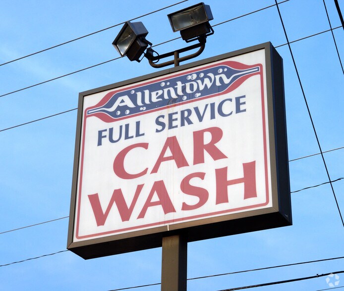 1636 W Tilghman St, Allentown, PA à vendre - Photo du bâtiment - Image 2 de 8