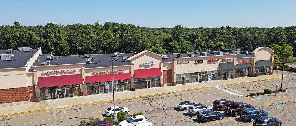 12-41 Roberts Dr, Easton, MA à louer - Photo du bâtiment - Image 3 de 4