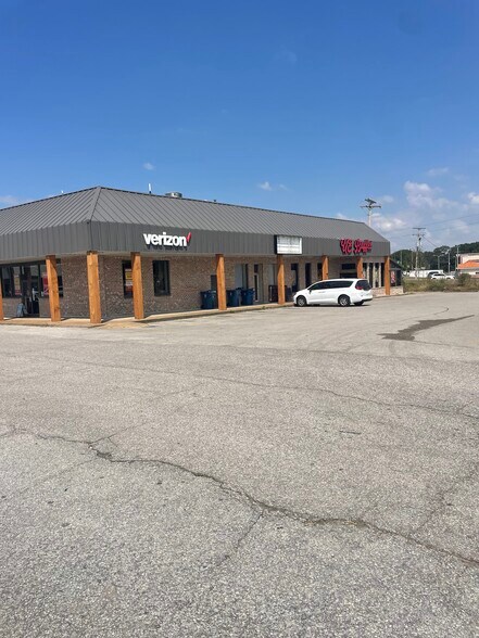 2038 US Highway 45 Byp, Trenton, TN à vendre - Photo du bâtiment - Image 2 de 9