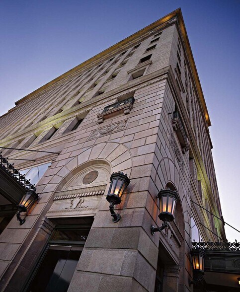 1401 Fulton St, Fresno, CA à louer - Photo du bâtiment - Image 1 de 5