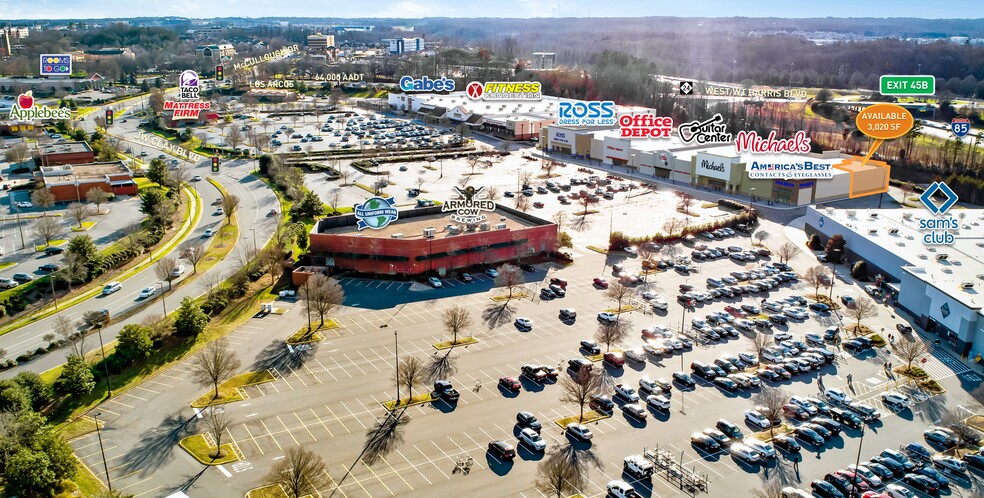 JW Clay Blvd, Charlotte, NC for lease - Building Photo - Image 1 of 19