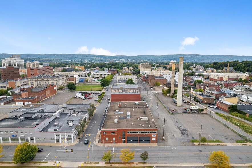 90 E Union St, Wilkes Barre, PA à louer - Photo du bâtiment - Image 1 de 6
