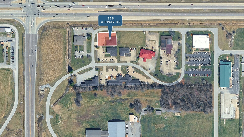 118 Airway Dr, Marion, IL à vendre - Photo du bâtiment - Image 2 de 3