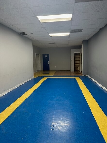 5904 Riggs Rd, Adelphi, MD for lease - Building Photo - Image 2 of 7