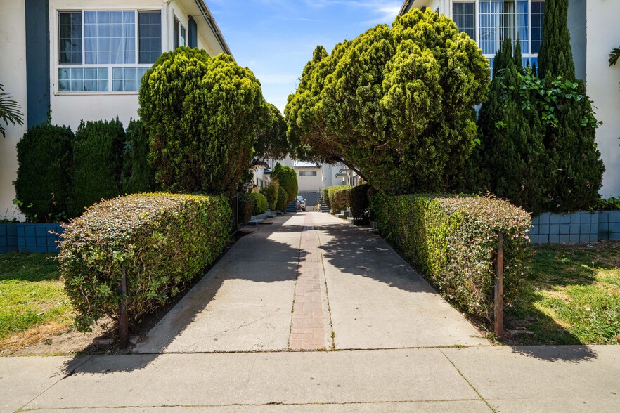 4035 Inglewood Blvd, Los Angeles, CA for sale - Building Photo - Image 3 of 19