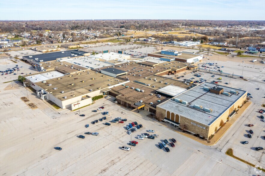 4200-4500 16th St, Moline, IL for lease - Aerial - Image 3 of 6