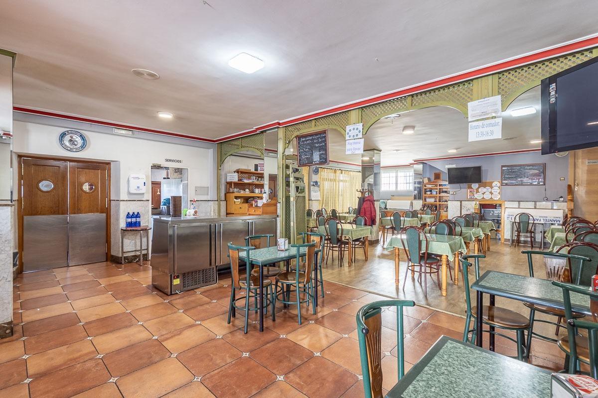 Hurpe, 22, Atarfe, Granada for sale Building Photo- Image 1 of 37