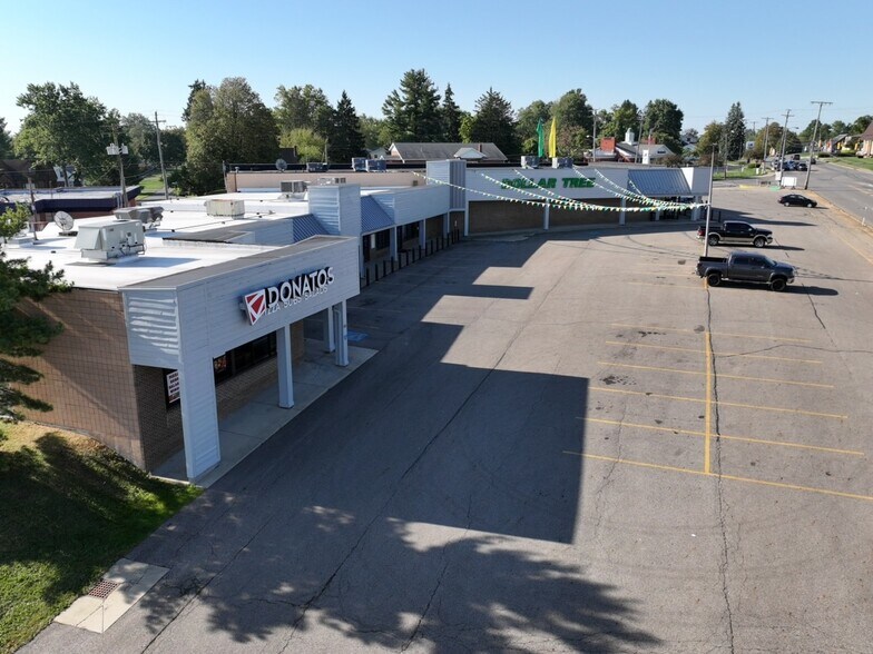 855-875 Lexington Ave, Mansfield, OH à louer - Photo du bâtiment - Image 3 de 6