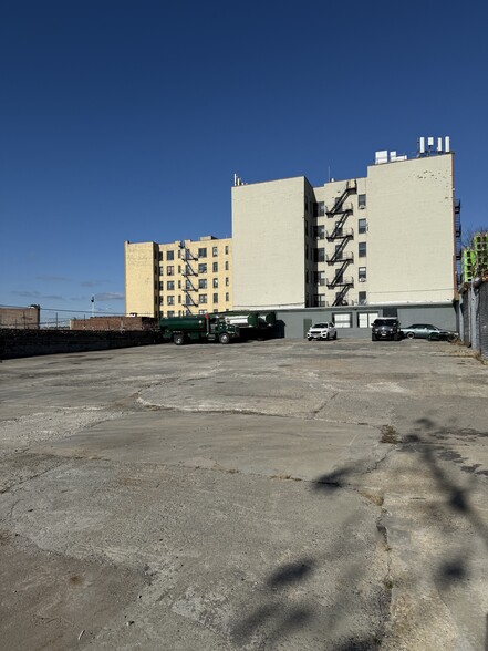 641 Casanova St, Bronx, NY for lease - Building Photo - Image 3 of 7