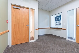 14225 S 95th St, Orland Park, IL for lease Interior Photo- Image 2 of 11