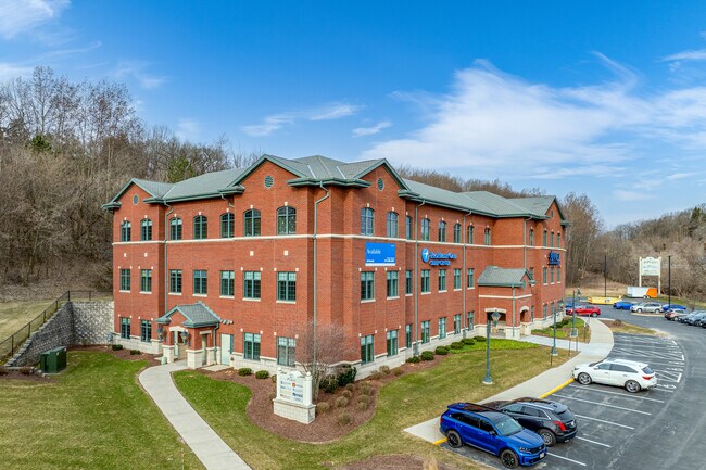 More details for 2301 Sun Valley Dr, Delafield, WI - Coworking for Lease